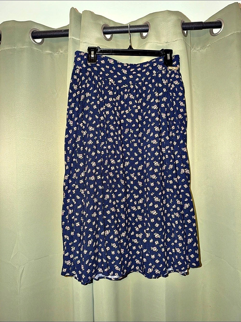 Torrid x Marilyn Monroe Navy Floral Midi Skater Skirt Size 4
